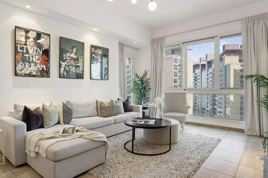 Luxury 2Br And Maid Room With Stunning Marina View location