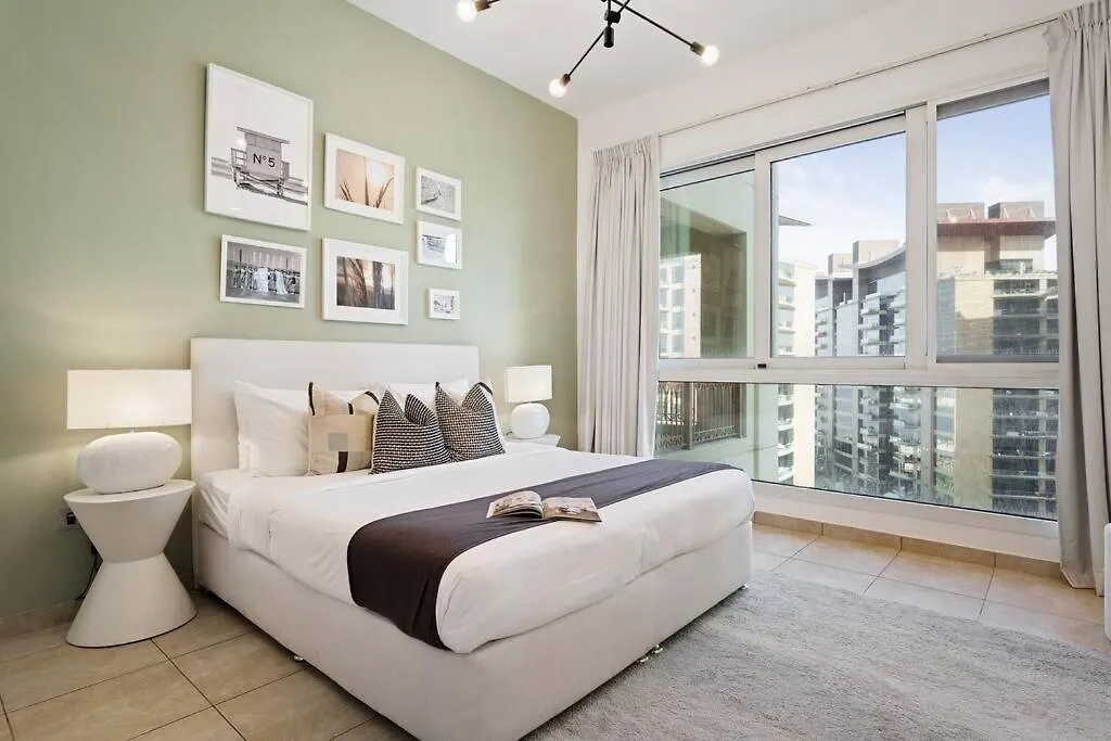 Luxury 2Br And Maid Room With Stunning Marina View Dubai